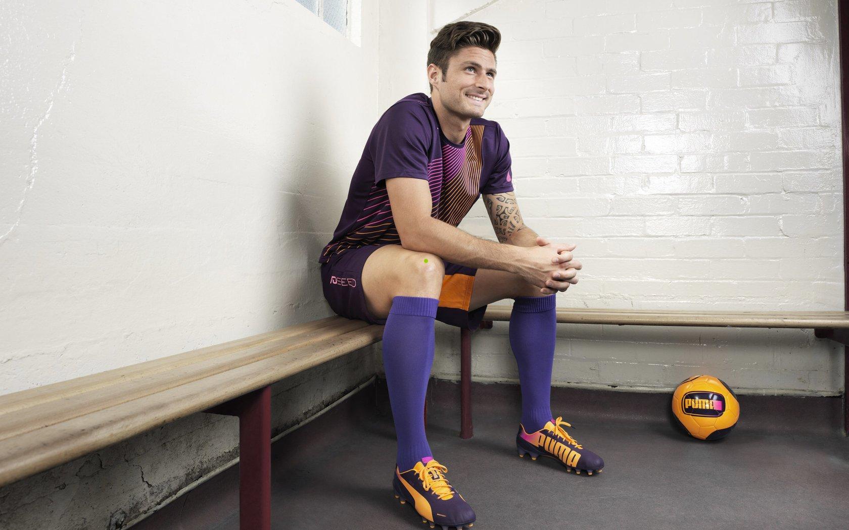 中超联赛焦点战,周定洋直红下场,阿代米制胜球助津门虎2-1力克蓉城